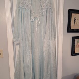 Delicate Lace-Trim Light Blue Robe and Nightgown Set